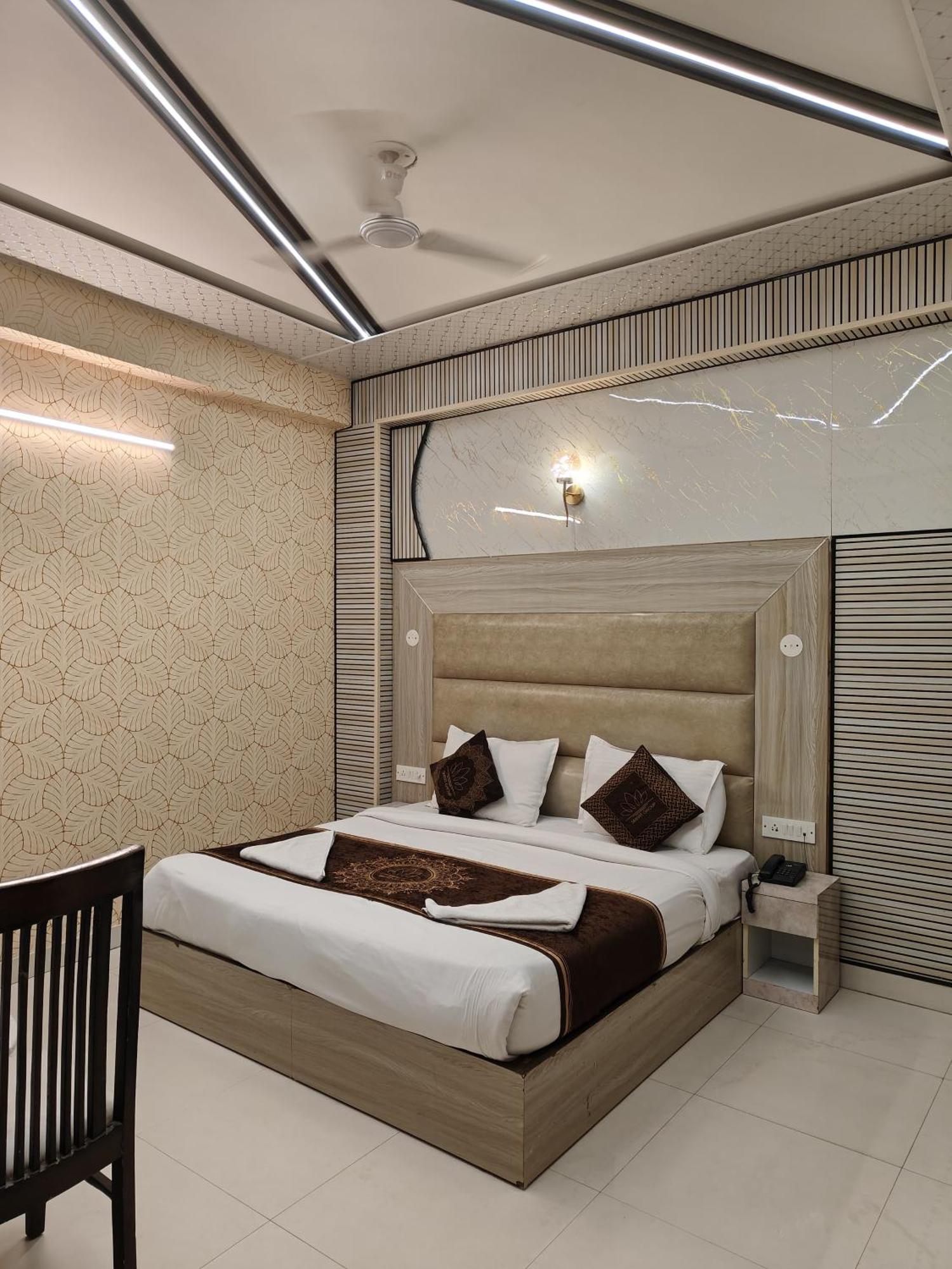 ניו דלהי Hotel Smart Plaza מראה חיצוני תמונה